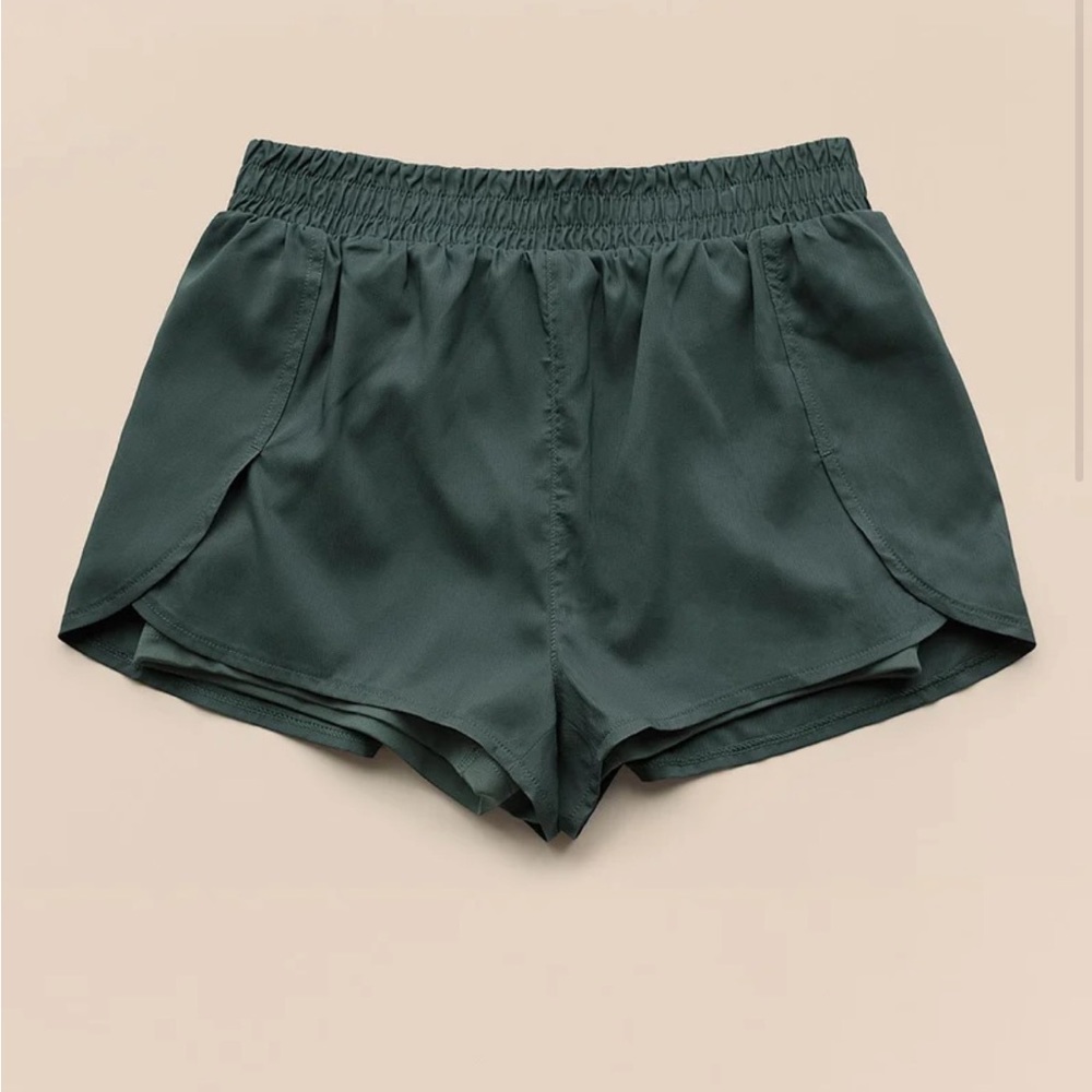 Girlfriend Collective Moss Trail Short Size Large